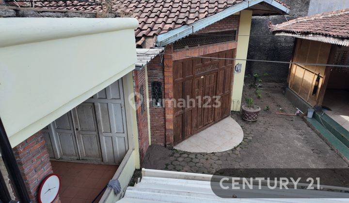 Rumah Induk Dan Koskosan Di Jalan Kaliurang Km12 2