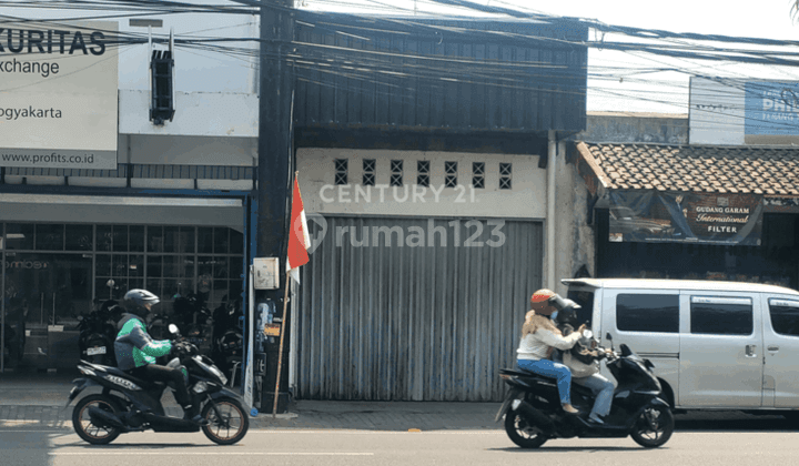 Ruang Usaha Disewakan Lokasi Strategis Di Jl Solo Depok Sleman 2