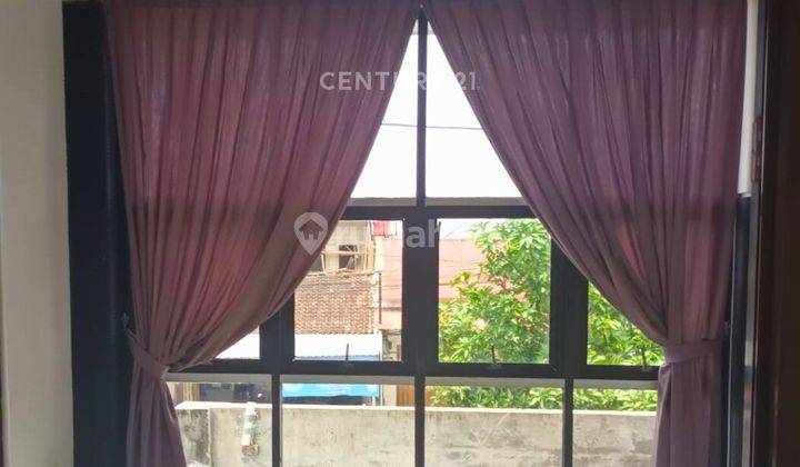 Ruko 2 Lantai Luas Dan Nyaman Sangat Cocok Dipakai Untuk Usaha 2