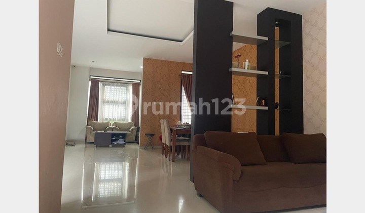 Dijual Rumah Bintaro Jaya Sektor 7 Luas 200 Meter Full Furnished