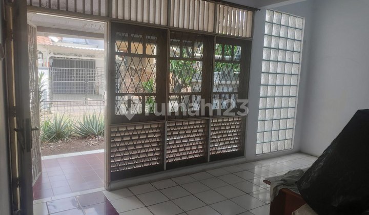 Dijual Rumah Hitung Tanah Butuh Renovasi Citra Garden 2 SHM 2
