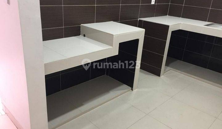 Dijual Rumah Hook Taman Surya HGB 2 Lantai Jakarta Barat 2