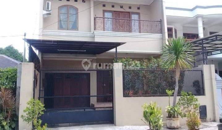 Dijual Rumah Area Kebon Jeruk Bagus SHM 2 Lantai Furnished 1