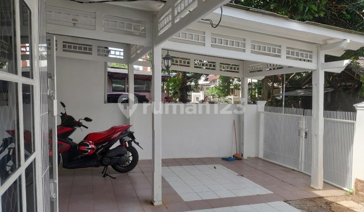 Dijual Rumah Villa Bintaro Indah SHM Unfurnished Bagus 180 meter Dijual Rumah Villa Bintaro Indah SHM Unfurnished Bagus 180 meter