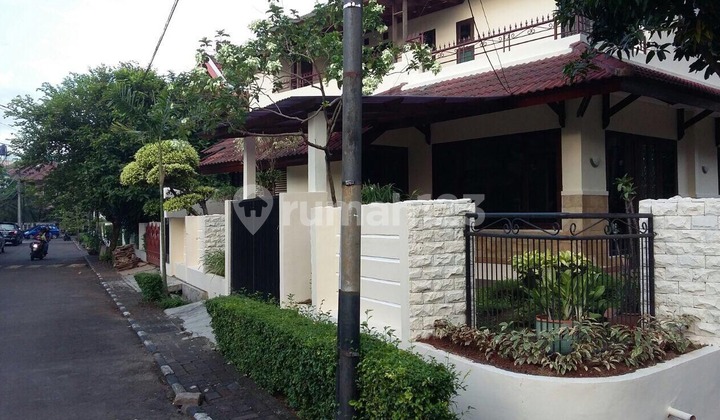 Dijual Disewa Rumah Bintaro Jaya Sektor 3A Hook 300 Meter SHM