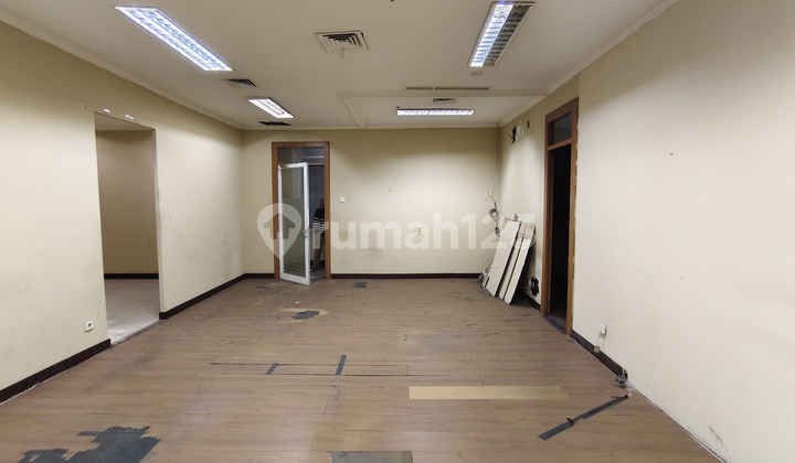 Rent Office Space Mall Taman Palem 527 Square Meters Empty Cengkareng Rent Office Space Mall Taman Palem 527 Square Meters Empty Cengkareng