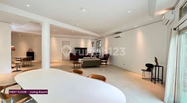 sewa rumah besar 800 meter kolam renang di SCBD, Senayan JakSel 2