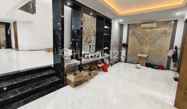sewa rumah mewah pondok indah 700 meter kolam renang jaksel 2