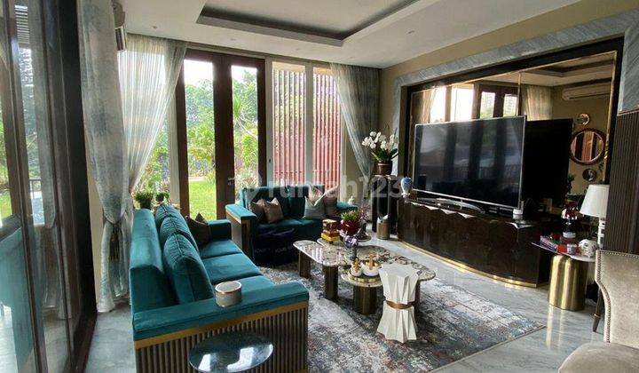 Dijual Rumah Mewah Private 3 Lantai 340 Meter SHM Senayan Jaksel 1