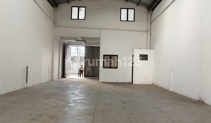 Sewa Murah Gudang dan Kantor Infinia Park 390 Meter Manggarai