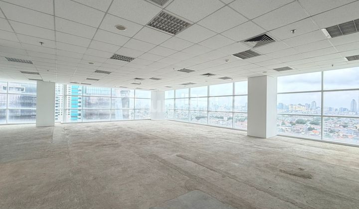 Sewa Office Space 200 Meter Bare di Slipi Jakarta Barat
