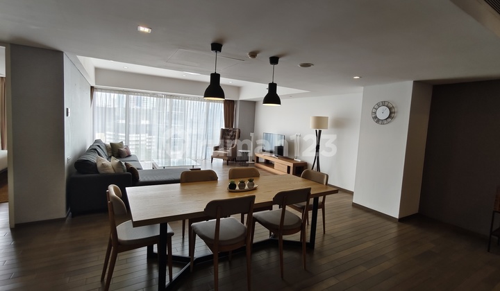 jual apartemen Verde Eksklusif 3 BR Sky Garden Full Furnish 1