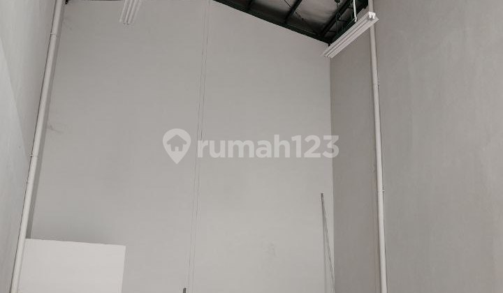 For Sale For Rent Warehouse RCTS Green Lake City 120 Meters Tangerang