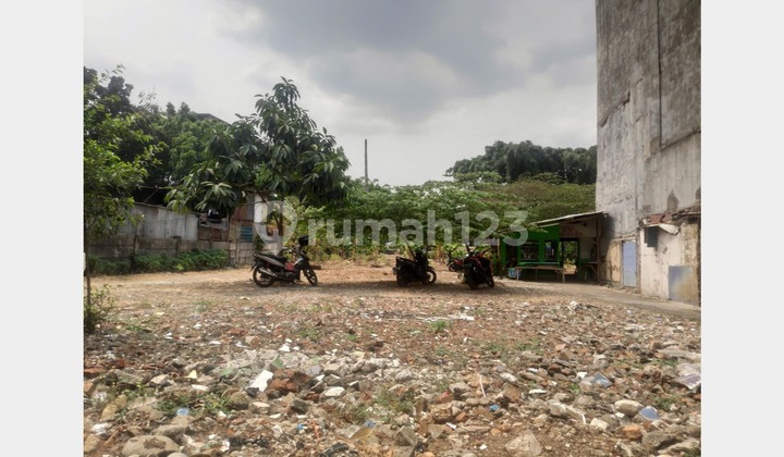 jual tanah komersial 2400 meter HGB depan jalan kuningan jaksel