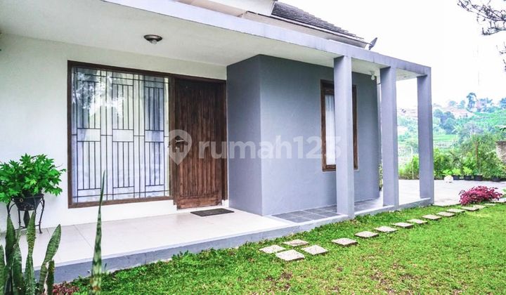 Rumah Nyaman Dalam Cluster di Perbukitan 4Km ke Pemkot Cimahi