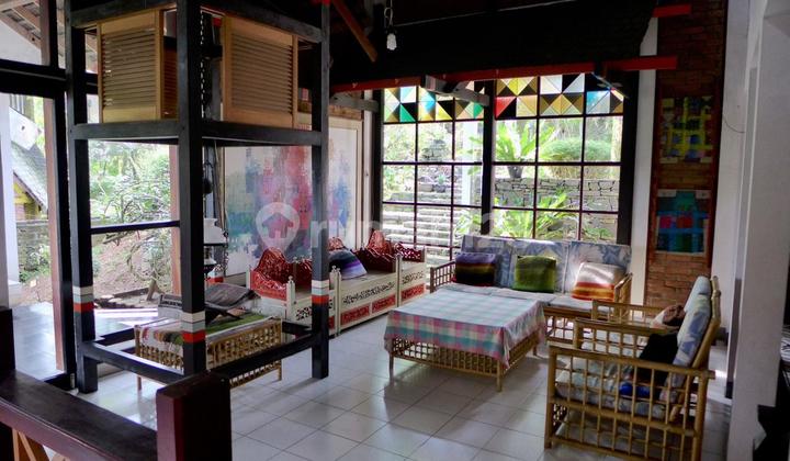 Rumah Villa di Ciburial Dago View Kota Bandung 7Km ke Kampus Itb 2