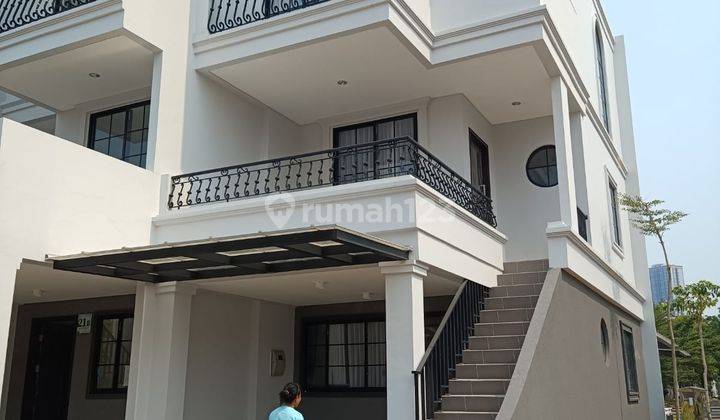 Rumah 3 Lantai di Golf Island Furnished Uk.5x15 1