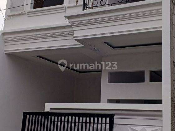 Rumah 3 Lantai pinggir jalan selangkah ke jalan Kahfi 2 di jagakarsa jakarta selatan  1