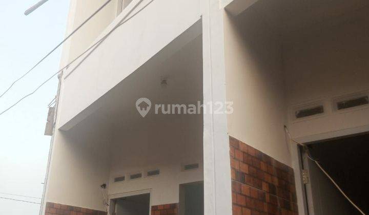 Rumah 2 Lantai siap huni selangkah ke stasiun lenteng agung  1