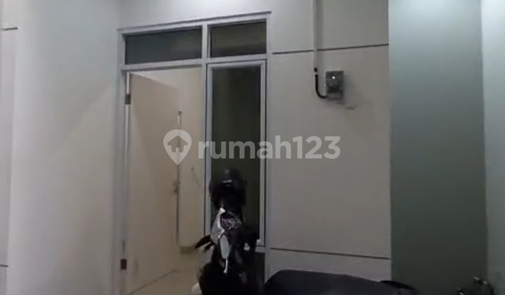 Rumah Baru Strategis Selangkah Ke Jalan Raya Utan Kayu Matraman Rumah Baru Strategis Selangkah Ke Jalan Raya Utan Kayu Matraman