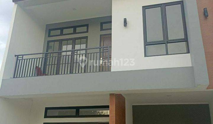 Rumah 2 Lantai Dekat Pasar Pondok Gede Di Kota Bekasi 1