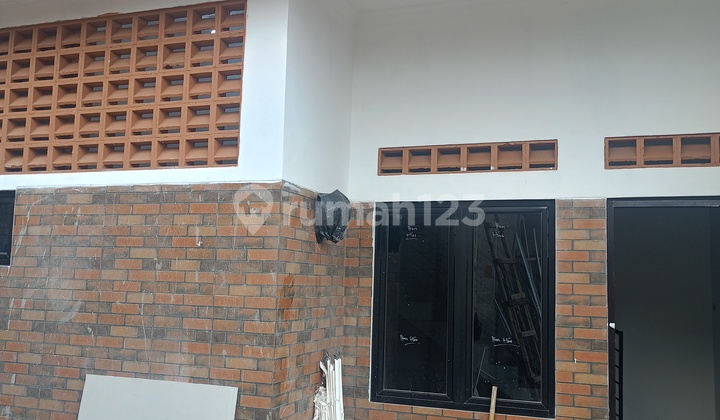 Ready-to-Occupy House in Batu Ampar Kramat Jati