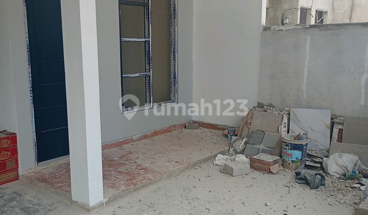 Affordable Luxury House by the Roadside in Batu Ampar, Kramat Jati, East Jakarta, Good House with Certificate in Kramat Jati 2