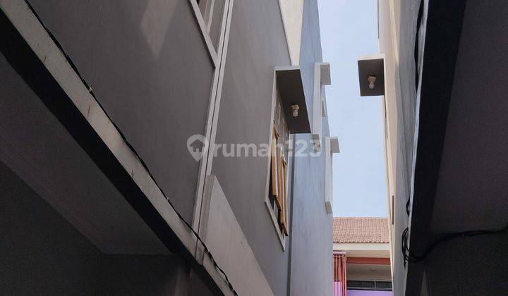 Rumah 2 Lantai Di Kawasan Bisnis Johar Baru Jakarta Pusat  1