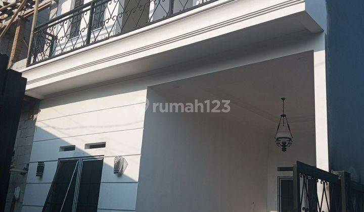 Rumah Mewah Dalam Komplek Di Condet Jakarta Timur  1