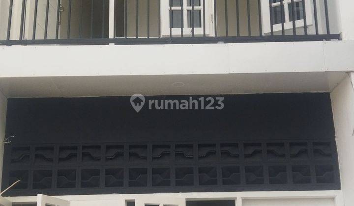 Rumah 2 Lantai Dekat Ke Unindra Dan Pasar Kramat Jati Jakarta Timur  1