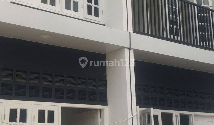 Rumah 2 Lantai Dekat Ke Unindra Dan Pasar Kramat Jati Jakarta Timur  2