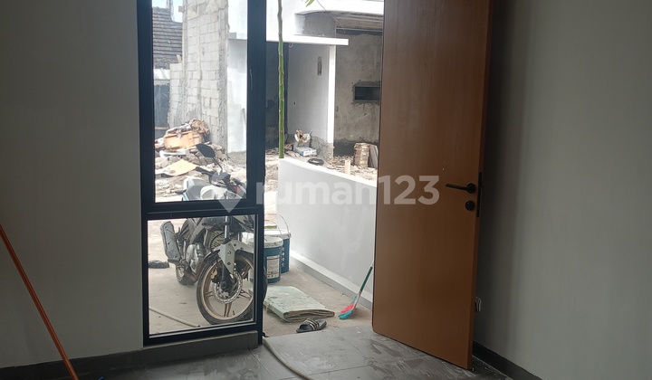 Minimalist Mortgage House on Jln Bakti Abri Tapos, Depok City 2