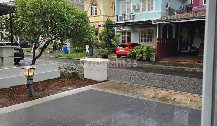 Rumah 2 Lantai Sudah Renovasi Siap Huni Di Legenda Wisata, Bogor 2