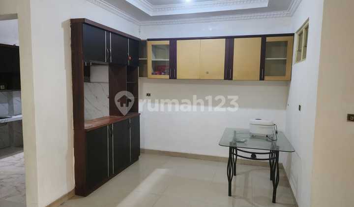 Disewa Rumah Siap Huni Di Muara Karang, Jakarta Utara 2