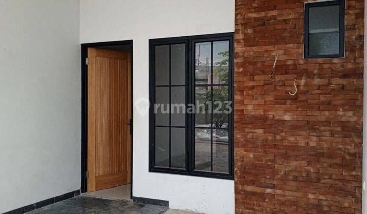 Rumah 2 Lantai Selangkah Ke Stasiun Depok 2