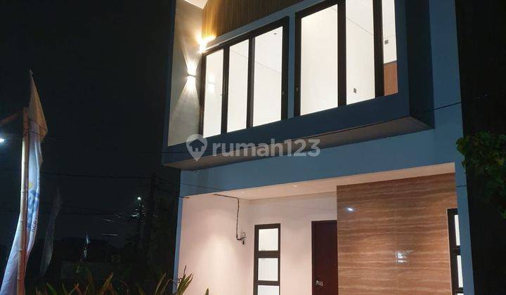 Rumah 2 Lt Dp 0 di Tengah Area Pamulang, Lokasi Strategis Dekat Fasilitas Publik 1