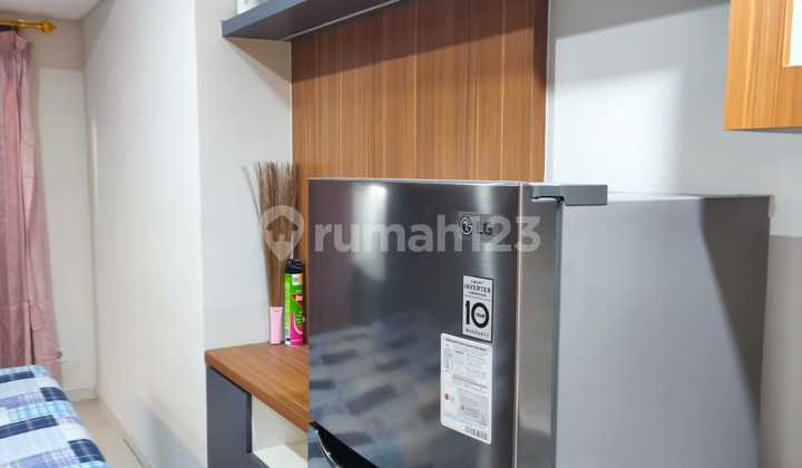 Fully Furnished Ready-to-Occupy Apartment in West Jakarta