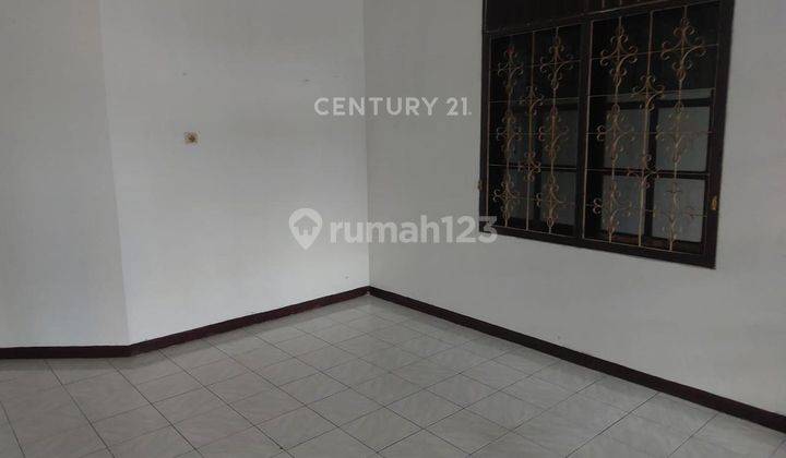 Rumah Lokasi Strategis Di Kayu Putih NR0030 2