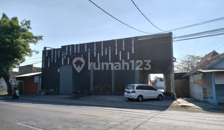 Bekas Cafe dan Karaoke + Lahan di Jalan Provinsi Kota Tulungagung