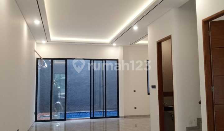 Nice House on Pinang Nikel Street, Pondok Indah, South Jakarta 2