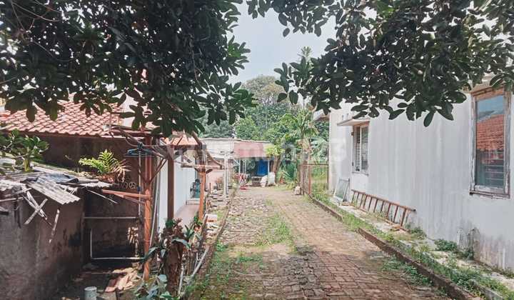 Ready-to-Build Plot on Jl Alam Pesanggrahan Cinere Depok Ready-to-Build Plot on Jl Alam Pesanggrahan Cinere Depok