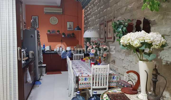 Rumah Bagus Di daerah Bintaro Sektor 1 Jakarta Selatan 2