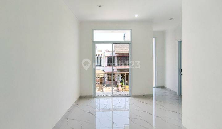 Rumah Baru Modern Minimalis Siap Huni di Emerald, Bintaro Jaya Sektor 9 2