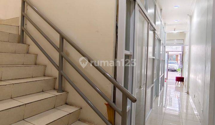 Ruko 4 Lantai Semi Furnished Siap Operasi 2