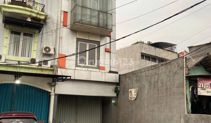 RUKO 4,5 Lantai di Jalan Raya, Siap Pakai di Jakarta Selatan  1