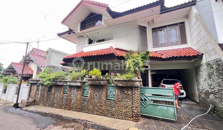 Serene Residence in a Complex 2