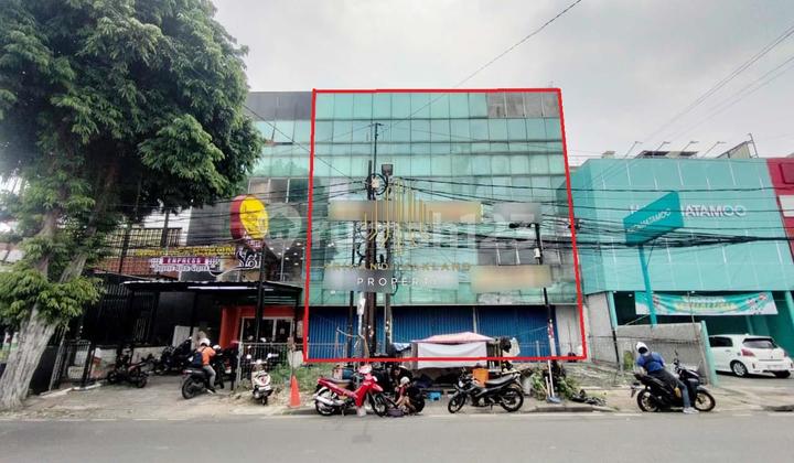 Ready 3 Unit 4 Lantai di Pusat Kota Ready 3 Unit 4 Lantai di Pusat Kota