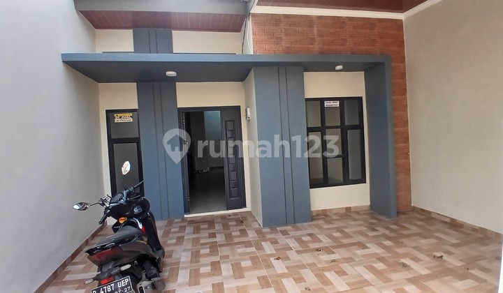 Dalam Komplek, Rumah Re-Build Cocok untuk Keluarga Muda 2