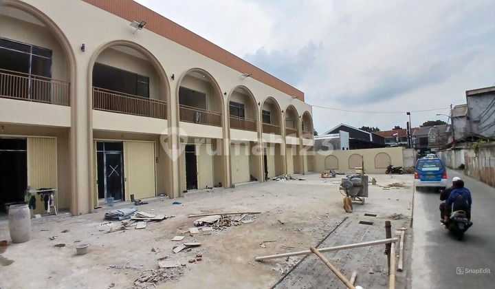 Ruko Gandeng Gress Ada 7 Unit Area Condet