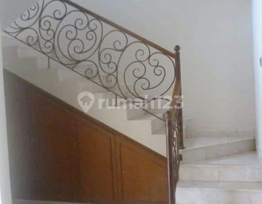 Rumah Apik Dalam Cluster Di Area Strategis 2
